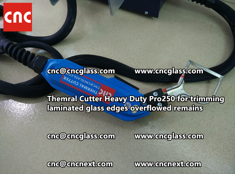 Hot knife heating cutter trimming laminated glass edges (43)