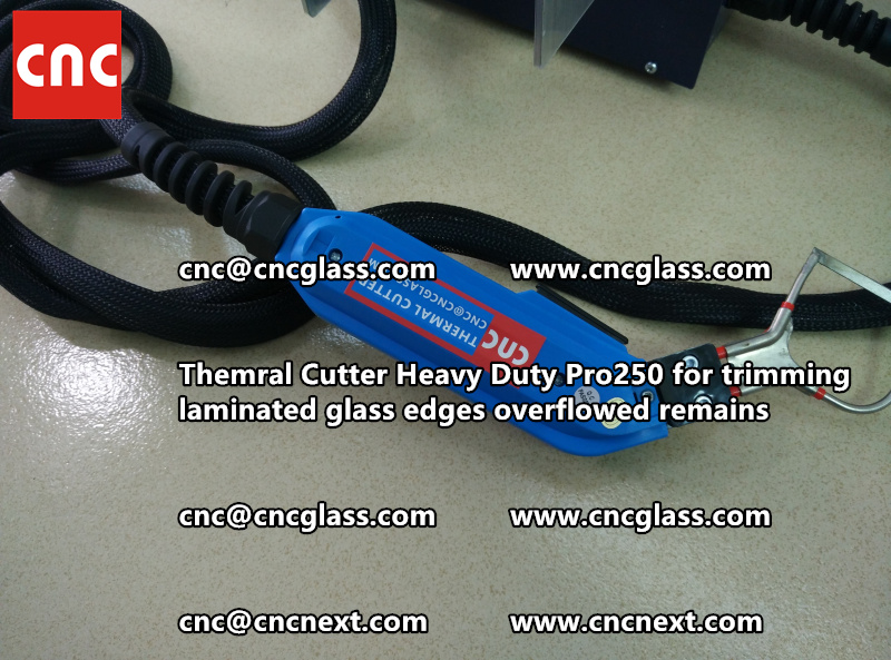 Hot knife heating cutter trimming laminated glass edges (55)