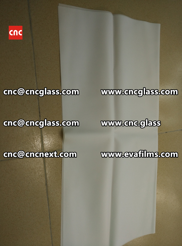 Laminated safety glass EVA-based densely cross-linked interlayer (3)