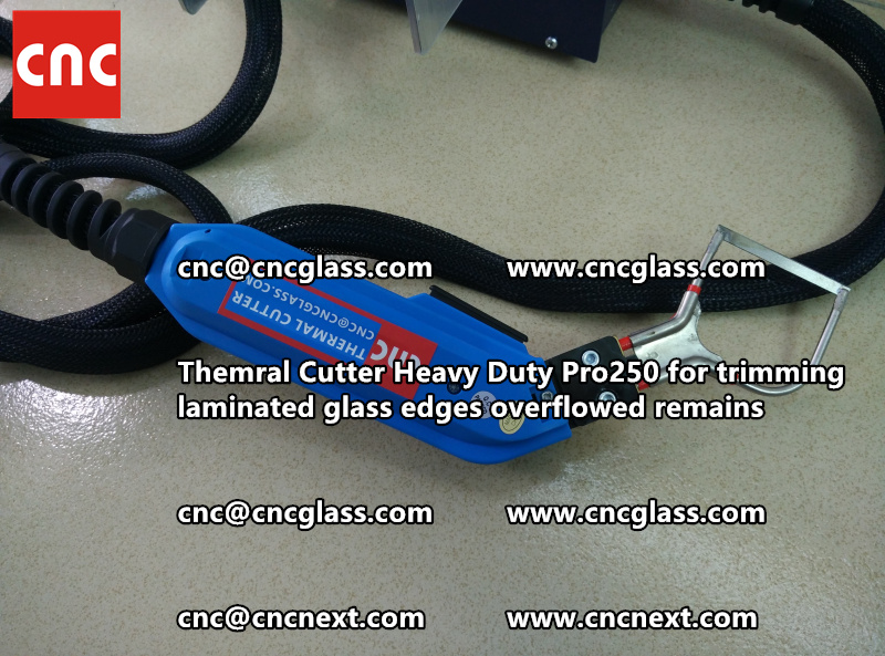 Hot knife heating cutter trimming laminated glass edges (38)